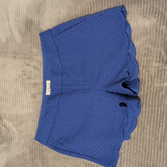 Pants - Elle Women's Shorts Size 6